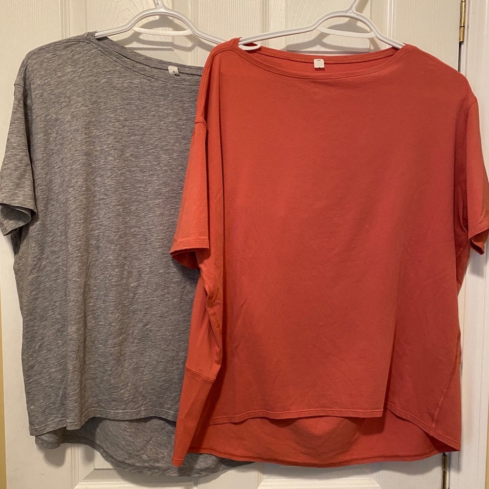 Lululemon Back in Action Short Sleeve, Lot of 2